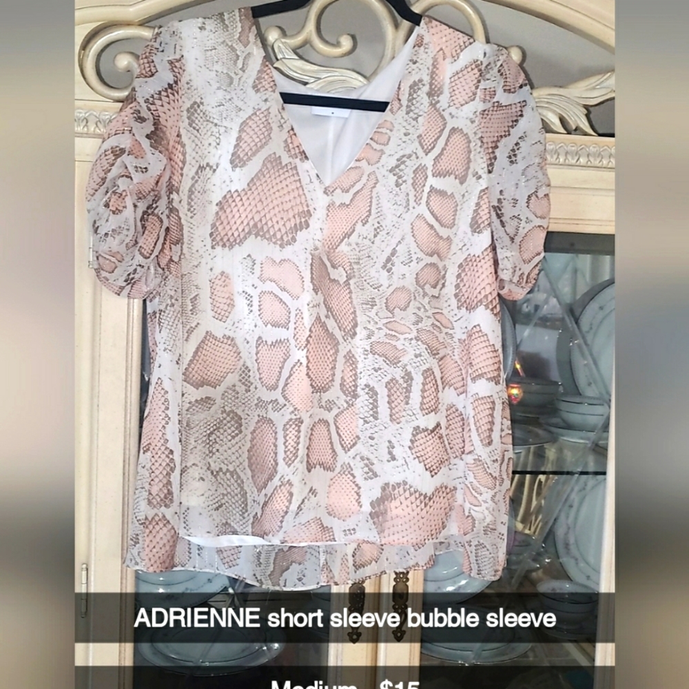 ADRIENNE medium puffs sleeve NWOT
